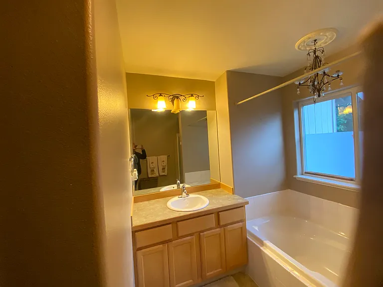 2443 Hillbrook Cir — Photo 10