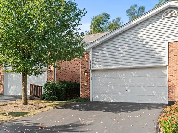 262 Charlotte Ct, Cary, IL 60013