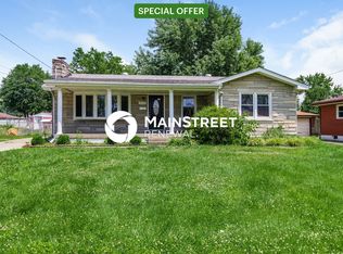 8003 Canna Dr, Louisville, KY 40258