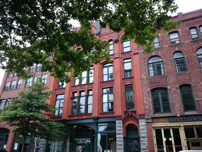 2324 1st Ave APT 211, Seattle, WA, 98121