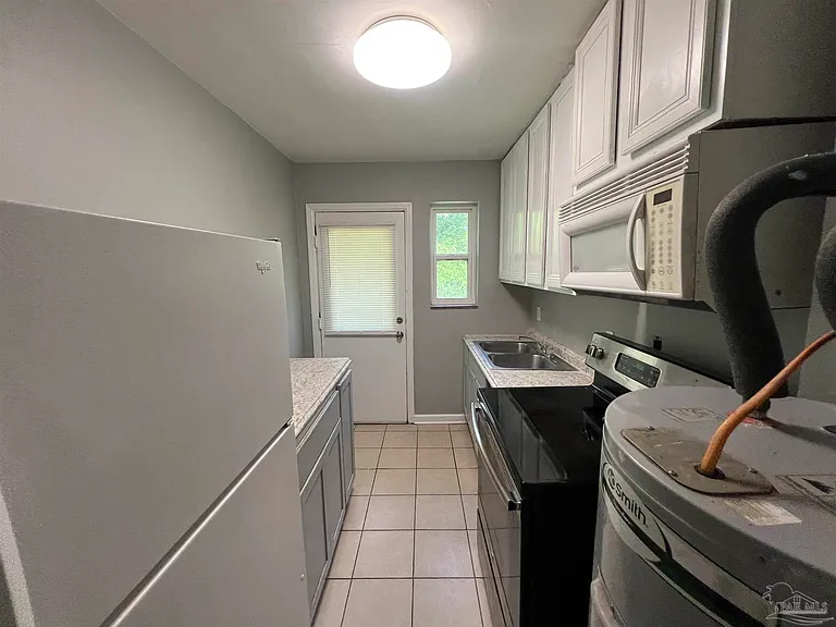 103 Ellinor Ct #B — Photo 4