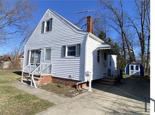 23880 Hartland Dr, Euclid, OH 44123
