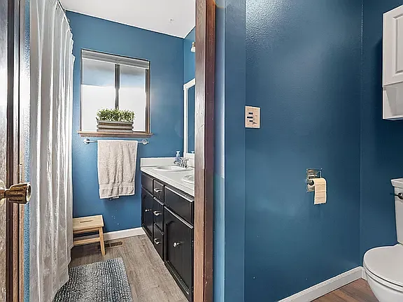 703 Guernsey St — Photo 4