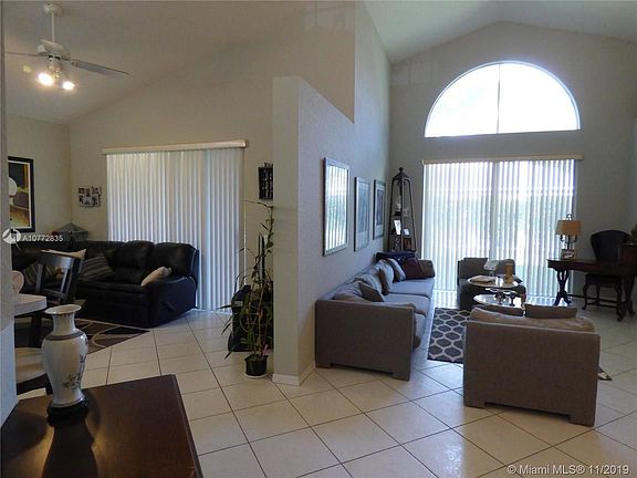 5th image of 6443 NW 78th Dr
