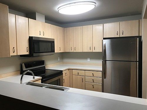 4th image of 14037 NE 181st St APT C304