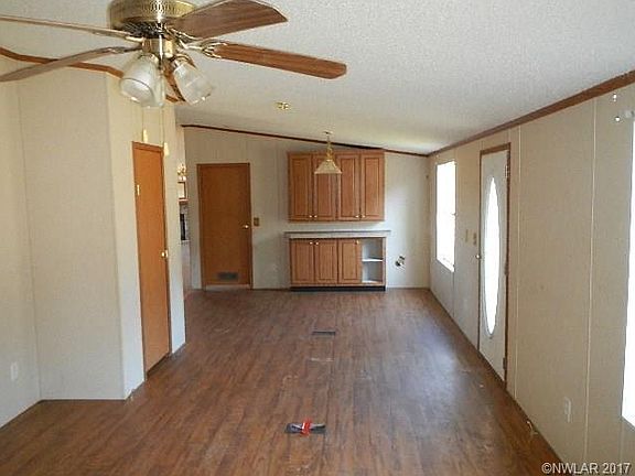 2nd image of 10060 Mooringsport Latex Rd