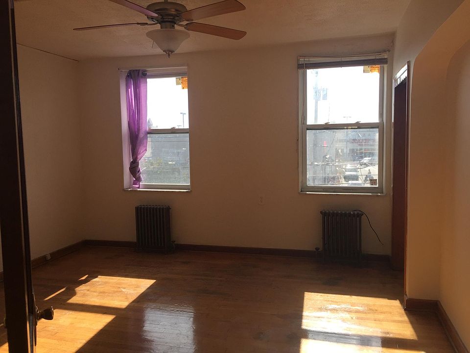 1st image of 611 Washington Ave Floor 2