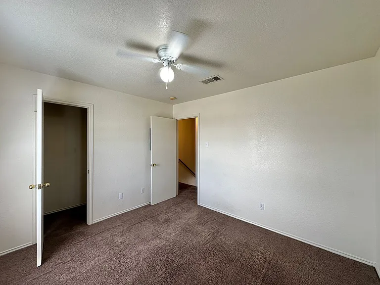 5910 Greengate — Photo 17