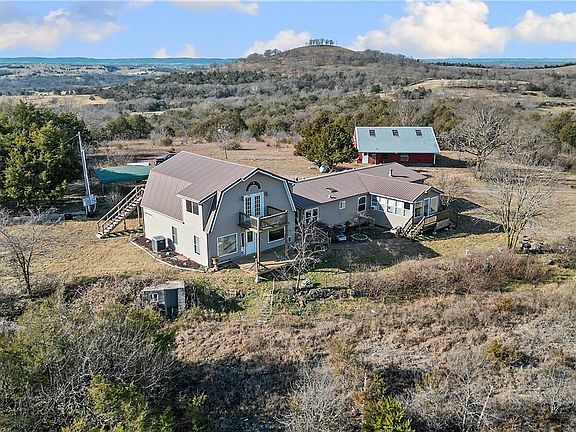 4th image of 3356 County Road 425