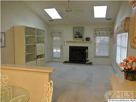 4th image of 1761 Sweetbay Dr