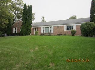 5500 Viewpoint Dr, Dayton, OH 45459