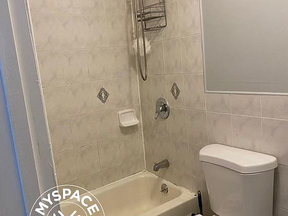 5th image of 440 Midwood St APT 2