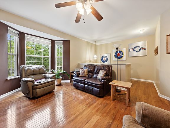 2nd image of 176 Willow Blvd Unit 176