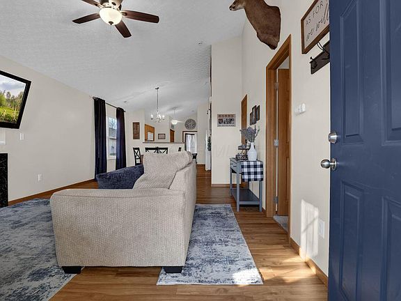 3rd image of 4254 Tigertail Ln