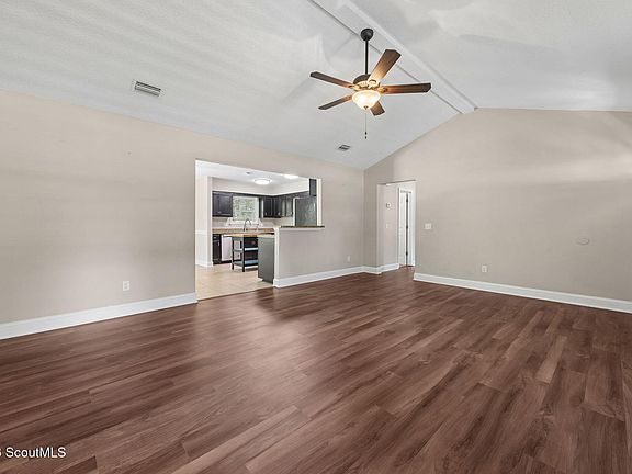 5th image of 228 Merriwood Cir