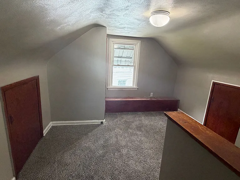 4439 Eichelberger Ave — Photo 13