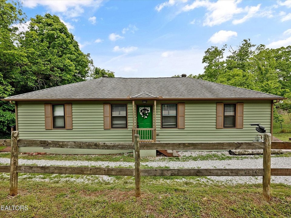 1st image of 2719 Oak Grove Rd