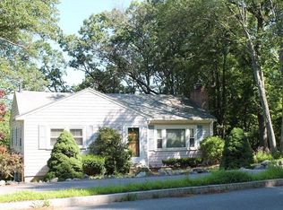 365 Franklin St, Reading, MA 01867