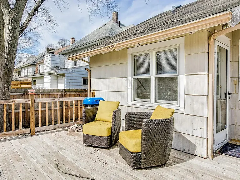1033 Riverside Dr — Photo 25