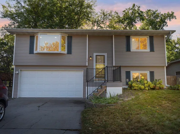 1701 83rd Ave N, Brooklyn Park, MN 55444