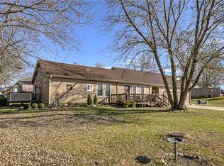 203 Lodwick Ln, Excelsior Springs, MO 64024