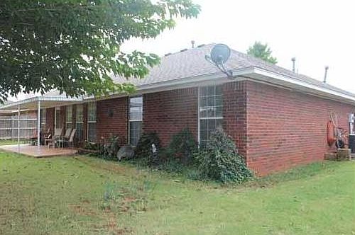 3rd image of 316 Mary Dr