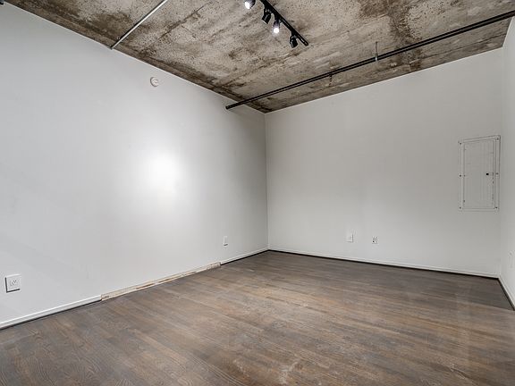 5th image of 1999 McKinney Ave APT 803