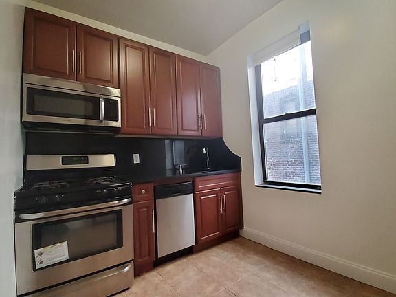 3rd image of 100 Convent Ave APT 404