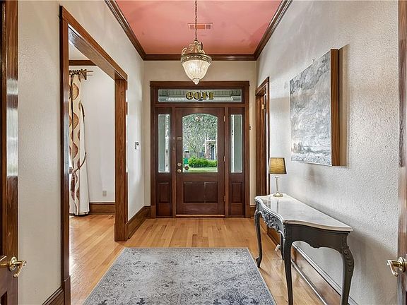 3rd image of 1409 Moss Ln