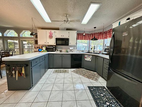 4th image of 8210 Bullrun Dr #39
