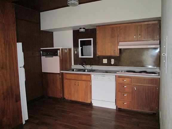 3rd image of 2237 Lakeshore Dr APT 3