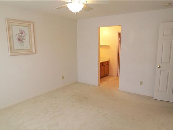 5th image of 3312 Emerald Lakes Dr Unit 21