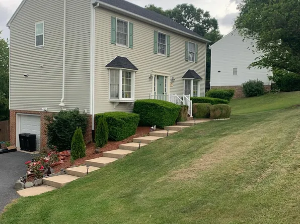 85 Wyndham Hill Dr, Fishersville, VA 22939
