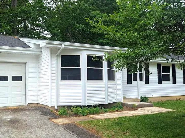 22055 Fox Ridge Rd, Lexington Park, MD 20653