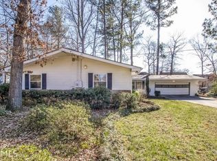 2611 Andover Dr, Dunwoody, GA 30360