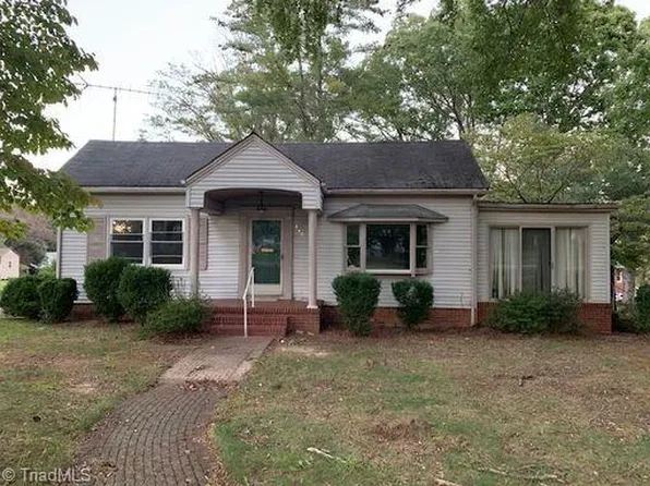 130 N Oakland Ave, Eden, NC 27288