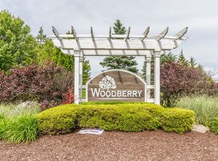 10258 Apple Blossom Cir, Fishers, IN