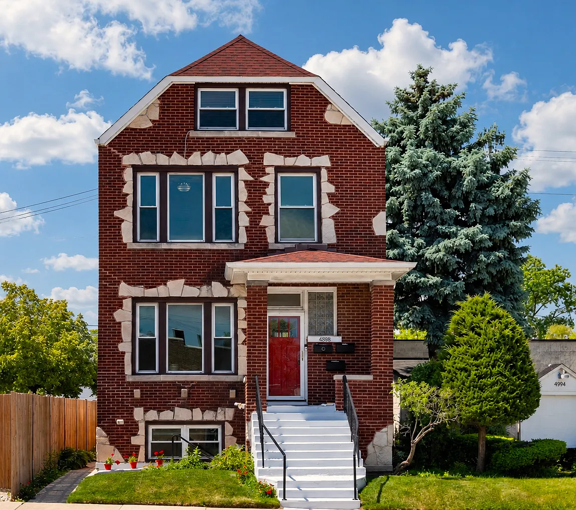 2 bed, 800 sqft, $1,700 — Photo 1