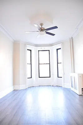 Rented by Giaps Realty Group LLC | media 13