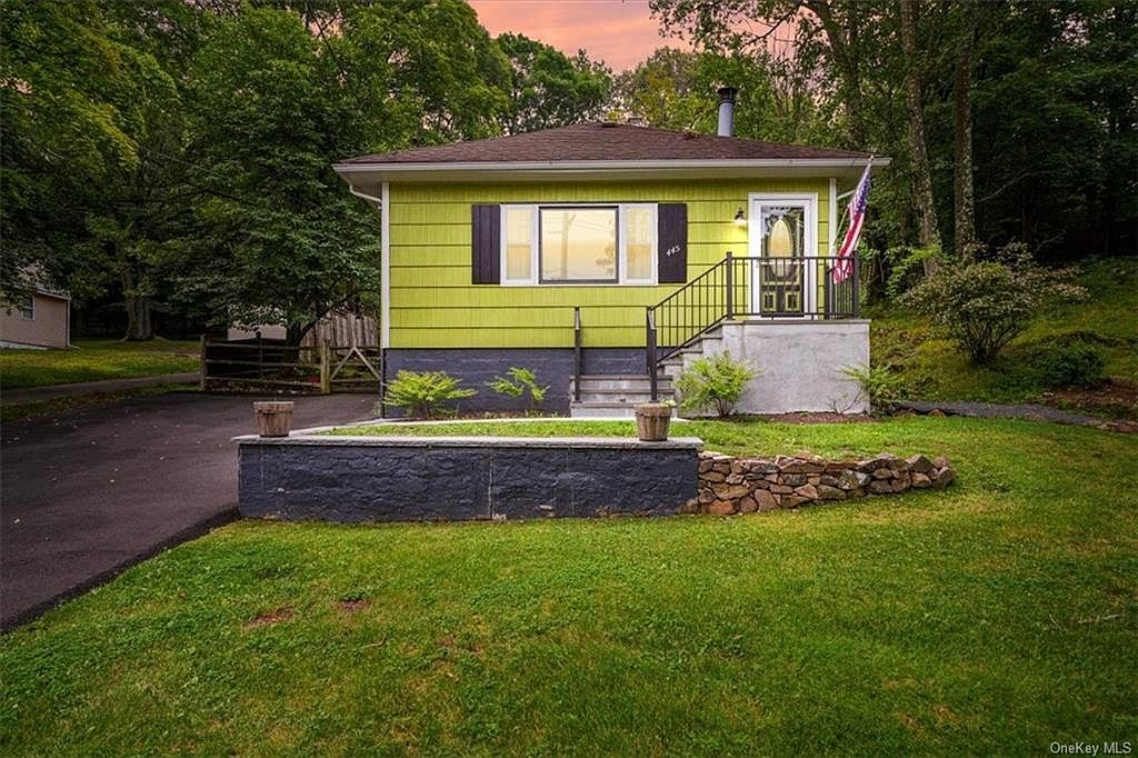 445 Storms Road, Valley Cottage, NY 10989 Zillow