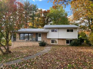 204 Debbie Dr, Scranton, PA 18505