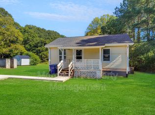 1102 E Georgia Rd, Woodruff, SC 29388