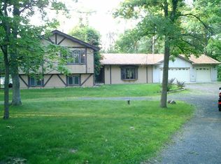8890 202nd St N, Forest Lake, MN 55025