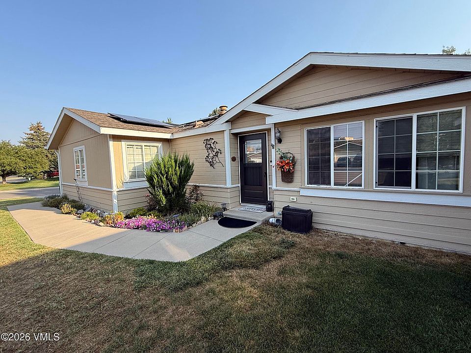 1st image of 114 Pinon St