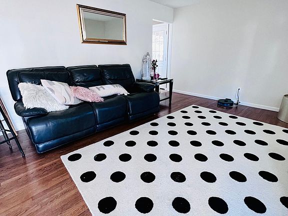 5th image of 1235 Momarte Ln