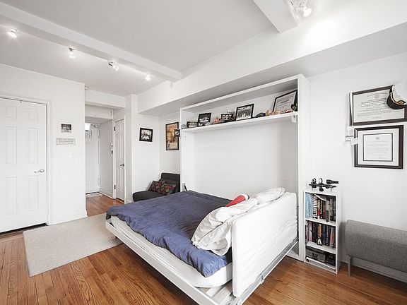 2nd image of 5 Tudor City Pl APT B5