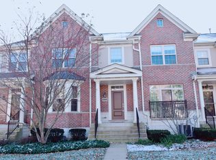 2568 Waterbury Ln UNIT 2568, Buffalo Grove, IL 60089