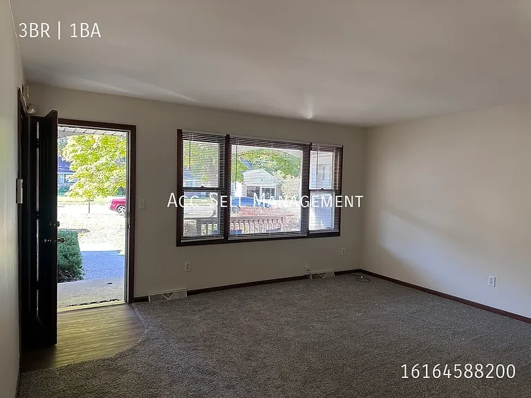 5798 Christie Ave SE — Photo 4