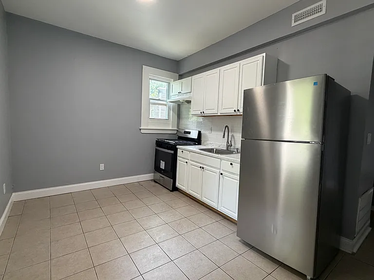 66 Read St #1 — Photo 1