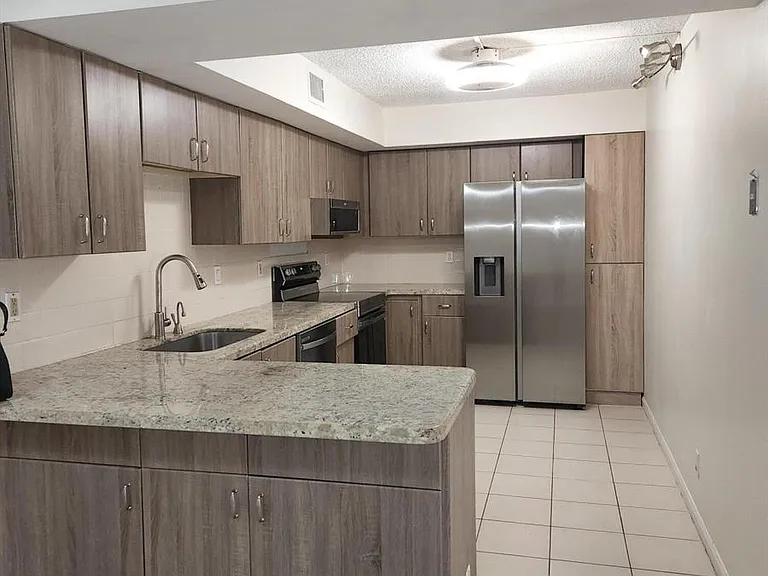 3171 Leewood Ter #L134 — Photo 4